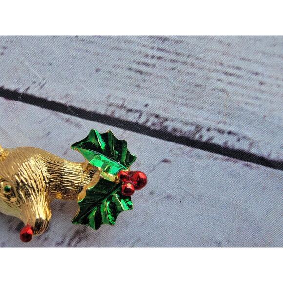 VTG Gold Tone Christmas Deer Green Red Enamel Crystal Brooch Pin - Picture 2 of 6